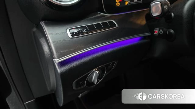 Mercedes-Benz E-Class W213 id 3911545 из Кореи 10