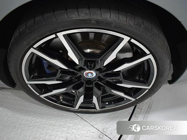 BMW 8 Series (G15) id 4650312 из Кореи 10