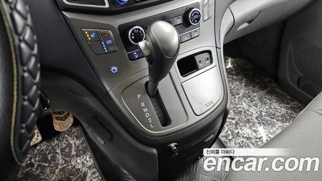 Hyundai The New Grand Starex id 2598375 из Кореи 10