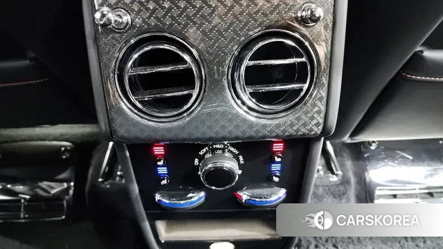 Rolls-Royce Cullinan id 3518184 из Кореи 10