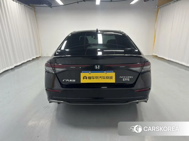 Honda Accord id 4238426 из Китая 10
