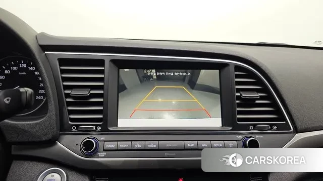 Hyundai Avante AD id 3672899 из Кореи 10