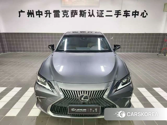 Lexus ES id 4321079 из Китая 10