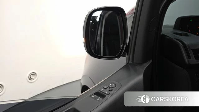 Hyundai Staria id 4302366 из Кореи 10