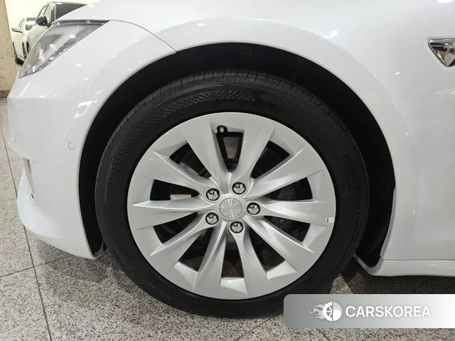 Tesla Model S id 4836413 из Кореи 10