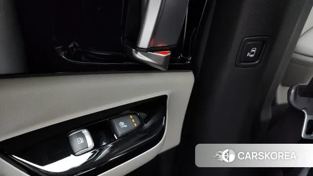 Kia Carnival 4th generation id 3348200 из Кореи 10