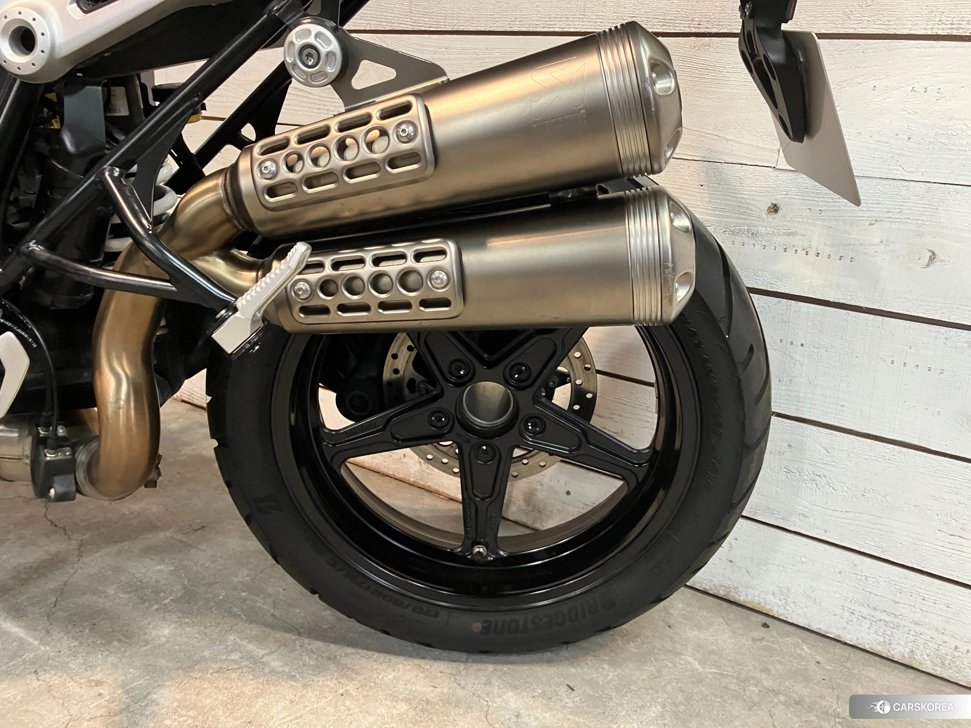 Проданный BMW R NINE T SCRAMBLER id 4312711 из Японии, фото 10