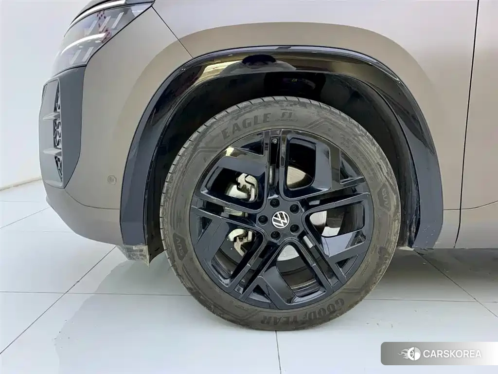 Volkswagen Teramont id 4548376 из Китая 10