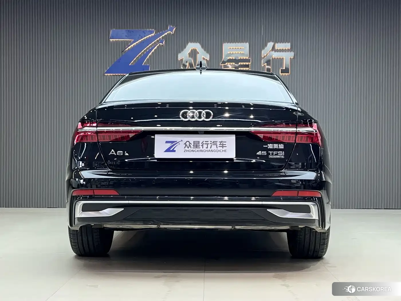Audi A6L id 4539420 из Китая 10