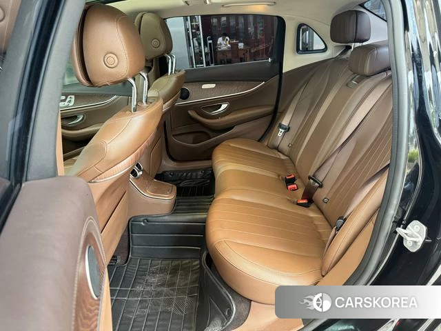 Mercedes-Benz E-class PHEV id 4263752 из Китая 10