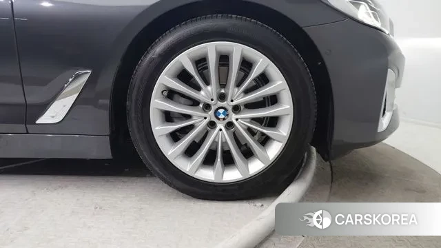 BMW 5 Series (G30) id 3406388 из Кореи 10