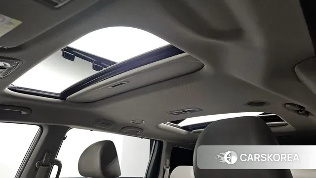 Kia The New Carnival id 3418021 из Кореи 10