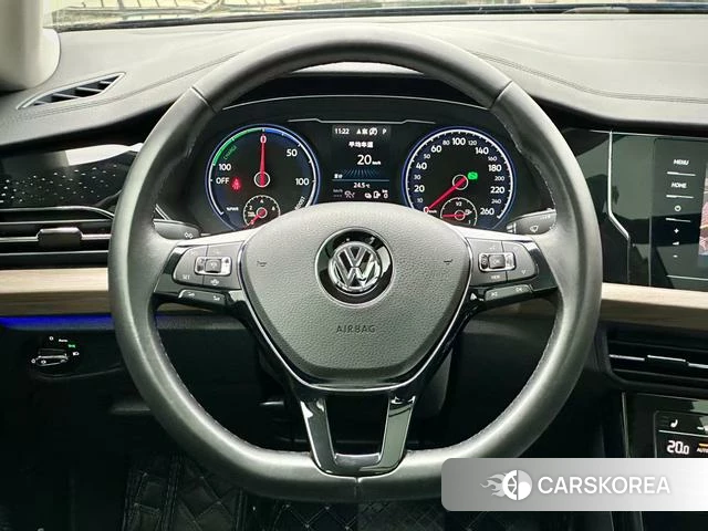 Volkswagen Passat PHEV id 4221893 из Китая 10
