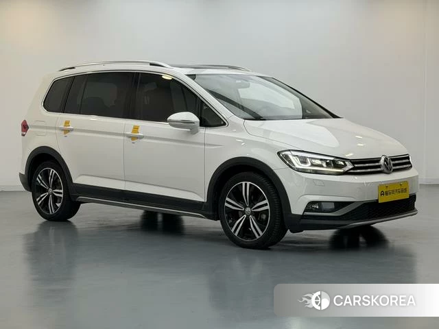 Volkswagen Touran L id 4238176 из Китая 10