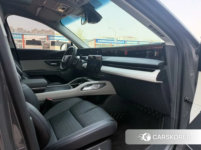 Lincoln Navigator id 3920698 из Китая 10