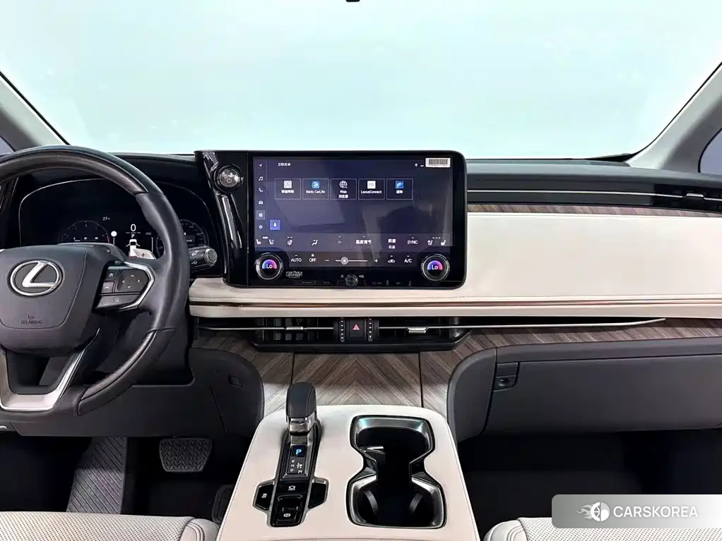 Lexus LM id 4654456 из Китая 10