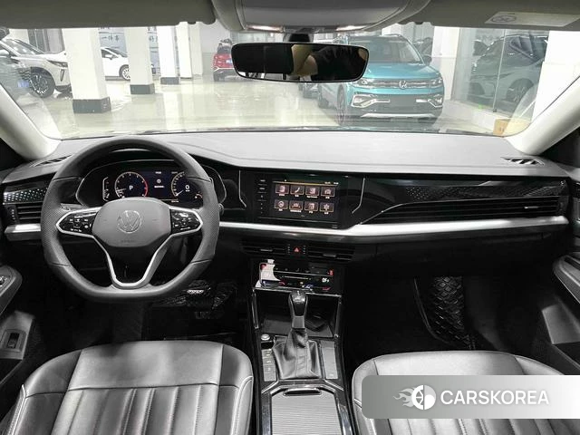 Volkswagen Passat id 4328779 из Китая 10