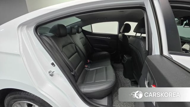 Hyundai The New Avante AD id 4232715 из Кореи 10