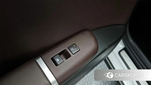 Hyundai Grandeur (GN7) id 3909939 из Кореи 10