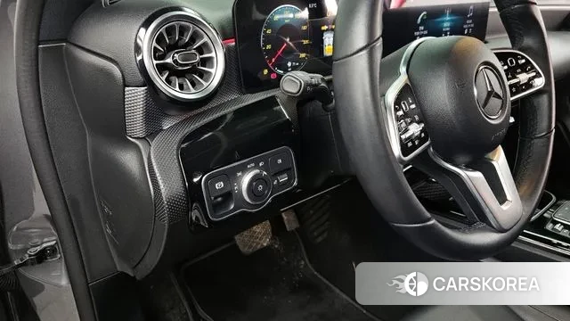 Mercedes-Benz A-Class W177 id 3759858 из Кореи 10