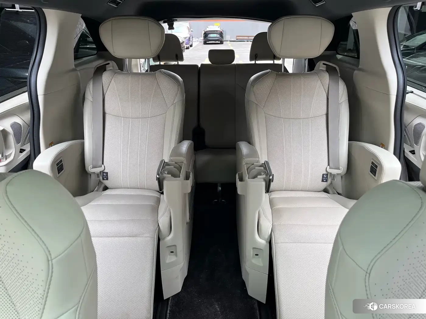 Toyota Sienna id 4547530 из Китая 10