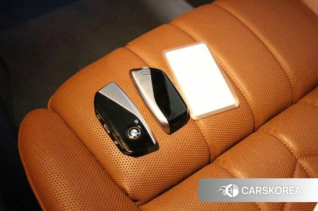 BMW 7 Series (G70) id 4880411 из Кореи 10