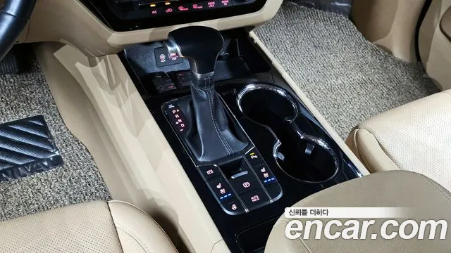 Kia The New Carnival id 2675625 из Кореи 10