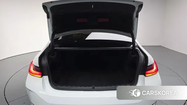 BMW 3 Series (G20) id 3099175 из Кореи 10