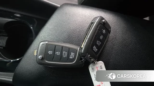 Hyundai Avante Hybrid (CN7) id 3788480 из Кореи 10