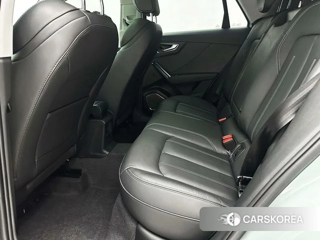 Audi Q2L id 4258417 из Китая 10