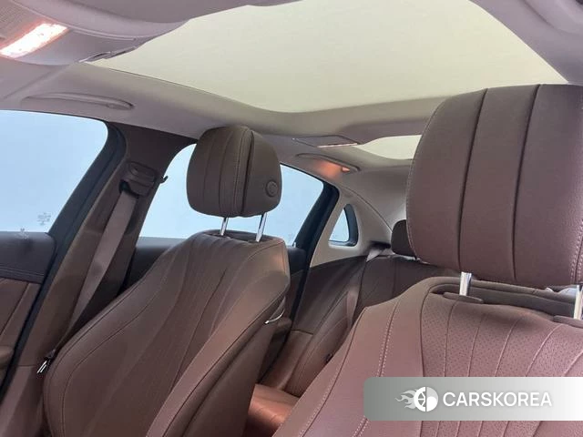 Mercedes-Benz E-class id 4272763 из Китая 10