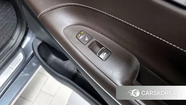 Hyundai Grandeur IG id 3302789 из Кореи 10