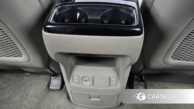 Kia The New Carnival id 4684379 из Кореи 10