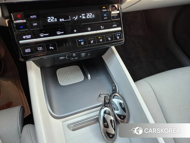Hyundai Grandeur Hybrid (GN7) id 4941915 из Кореи 10