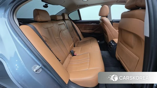 BMW 5 Series (G30) id 3955865 из Кореи 10