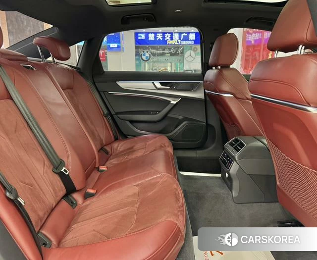 Audi A6L id 4257510 из Китая 10