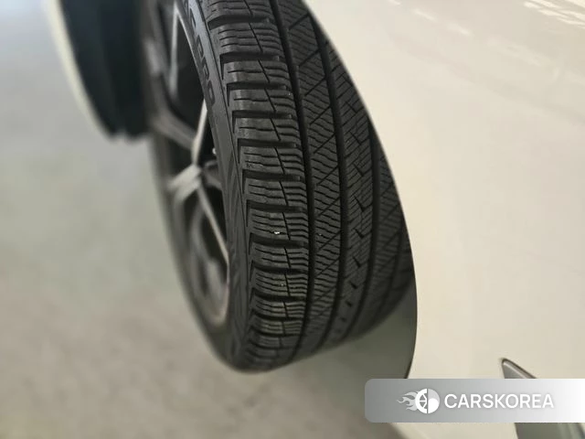 BMW 5 Series (G30) id 3860197 из Кореи 10