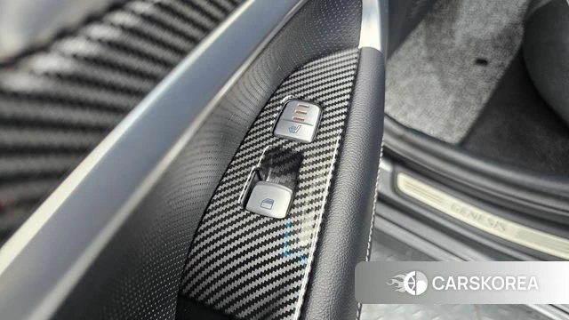 Genesis G70 id 3925205 из Кореи 10