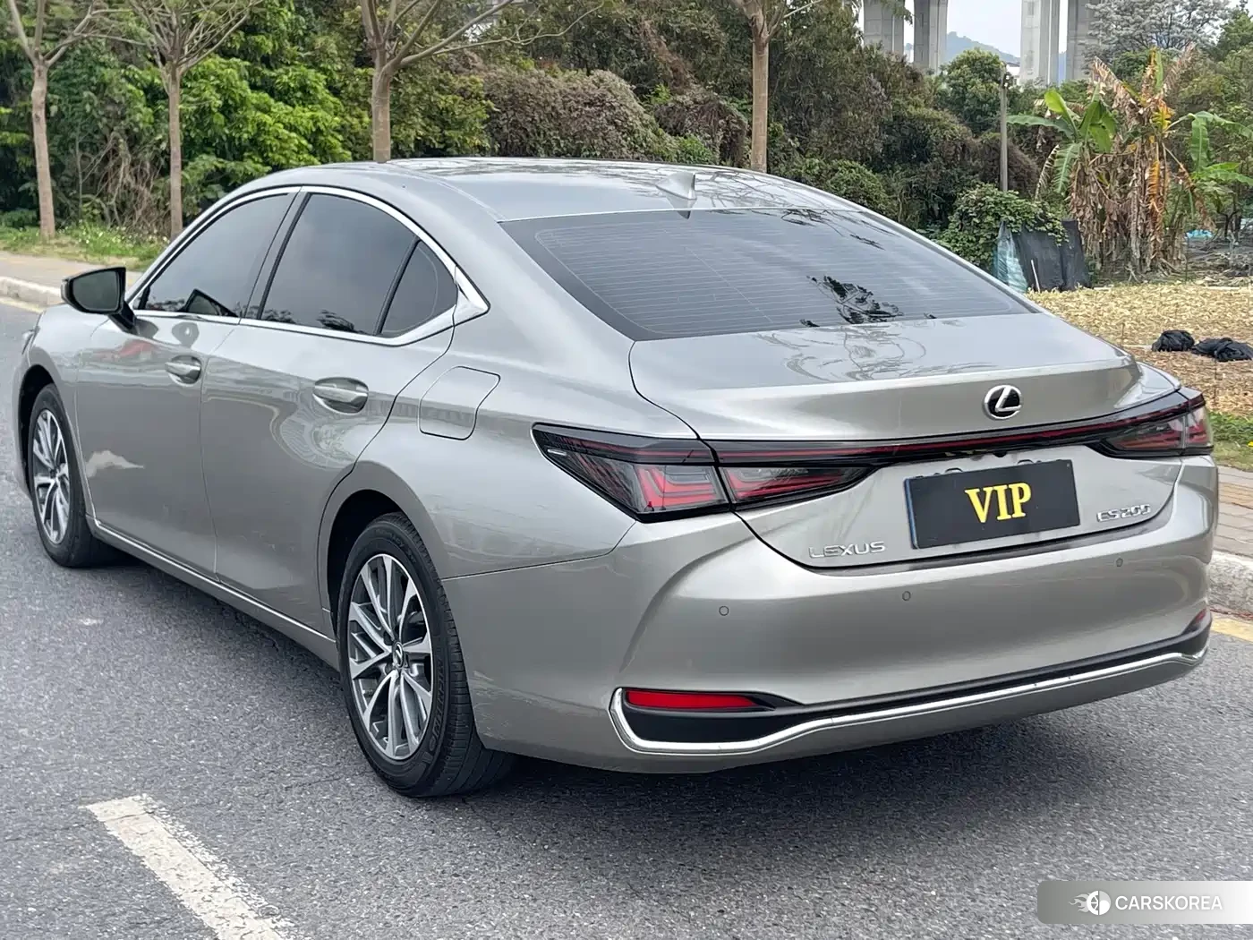 Lexus ES id 4565234 из Китая 10