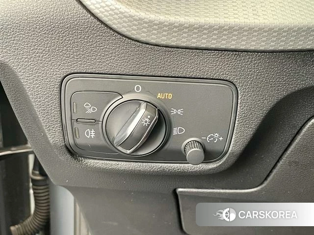 Audi Q2L id 4238112 из Китая 10