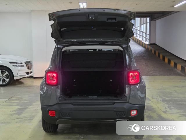 Jeep Renegade id 4585931 из Кореи 10