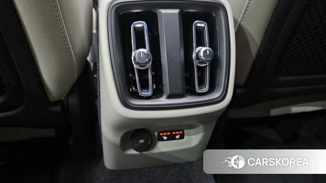 Volvo XC40 id 4408809 из Кореи 10