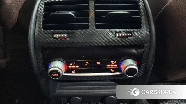 BMW 5 Series (G30) id 3807979 из Кореи 10