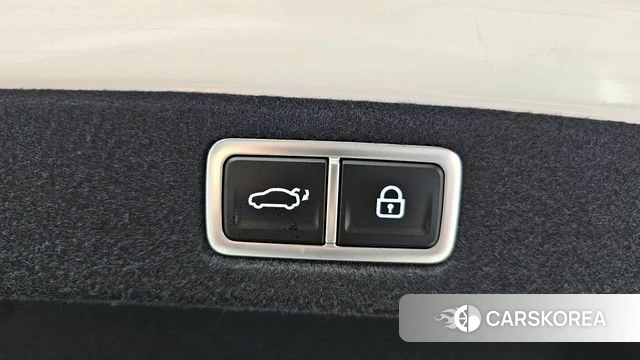Hyundai Grandeur Hybrid (GN7) id 3811390 из Кореи 10