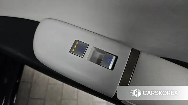 Hyundai Grandeur (GN7) id 3591185 из Кореи 10