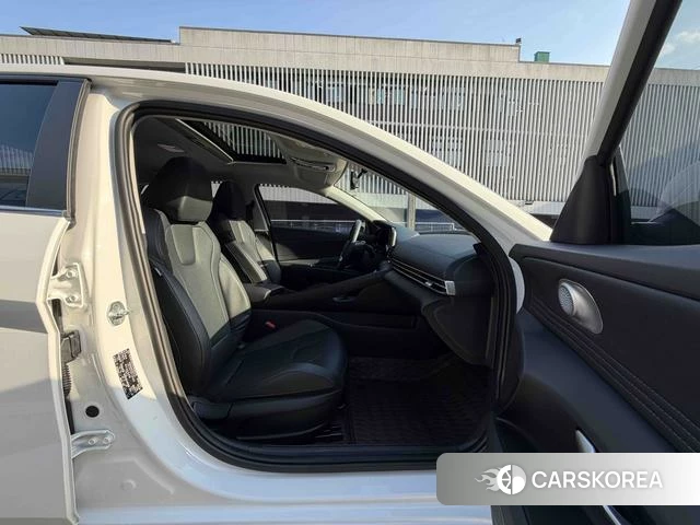 Hyundai Elantra id 4262054 из Китая 10