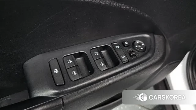 Hyundai Venue id 2940626 из Кореи 10