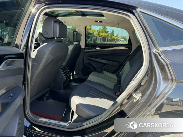Volkswagen Passat id 4278882 из Китая 10