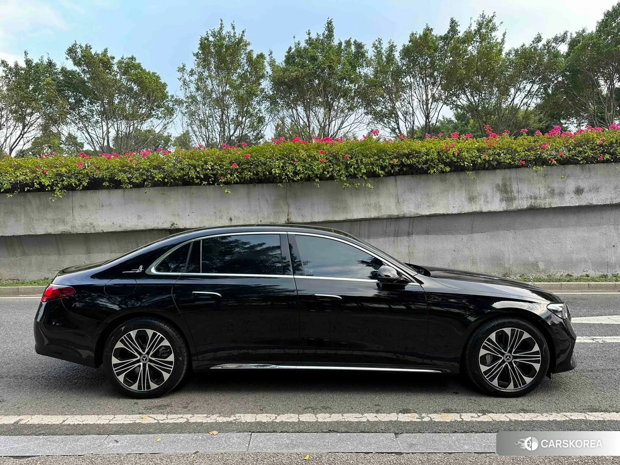 Mercedes-Benz E-Class id 4498831 из Китая 10