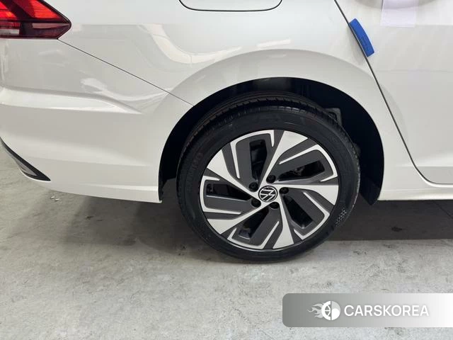 Volkswagen Bora id 4238577 из Китая 10